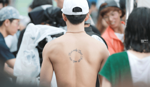 5 корейских артистов, у которых есть потрясающие татуировки